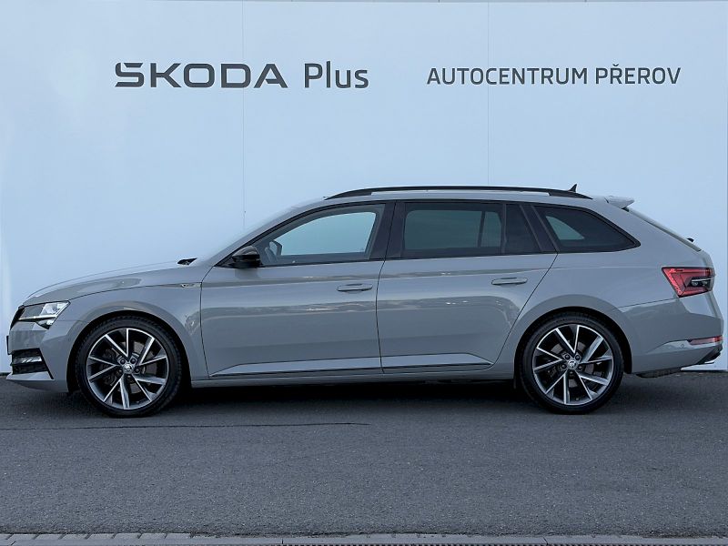 Škoda Superb (2022) 2.0 TSI 206kW SportLine 4x4 DS - fotka 3 z 35