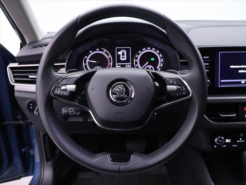 Škoda Kamiq 1.0 TSI 81kW DSG CZ Style DPH - fotka 16 z 33
