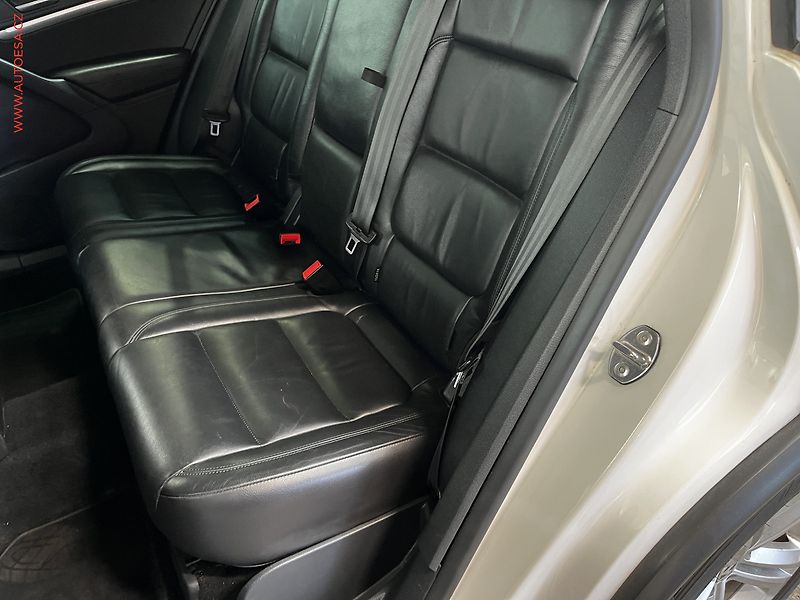 Volkswagen Tiguan (2013) 2.0TDi 4x4, R-Line, DSG - fotka 12 z 21