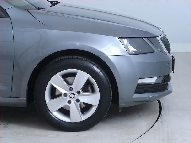 Škoda Octavia (2018) Ambition 1.4 TSI, ČR,1.maj - fotka 12 z 15