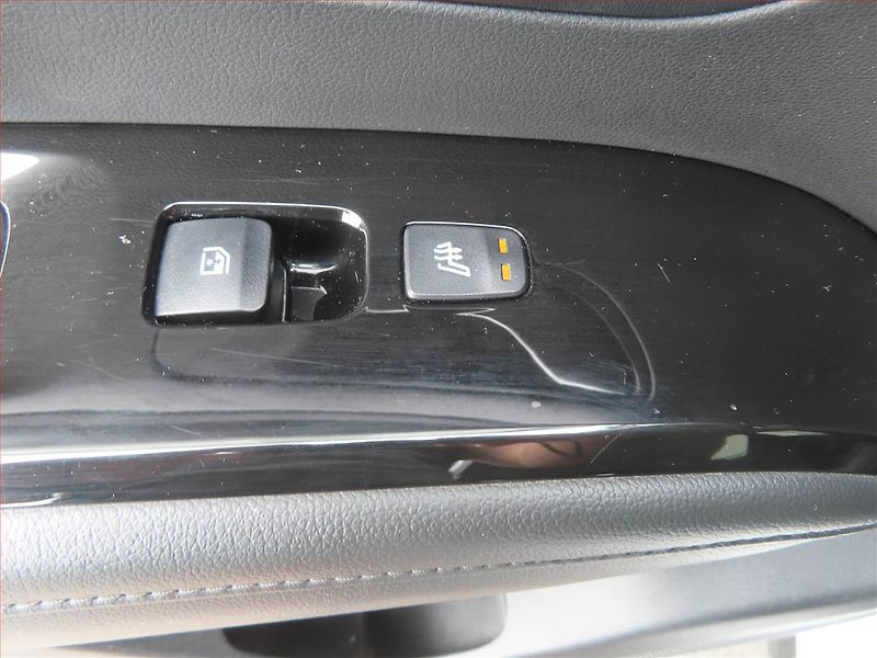 Hyundai Tucson (2021) 1.6 T-GDI 48V MHEV - fotka 24 z 24