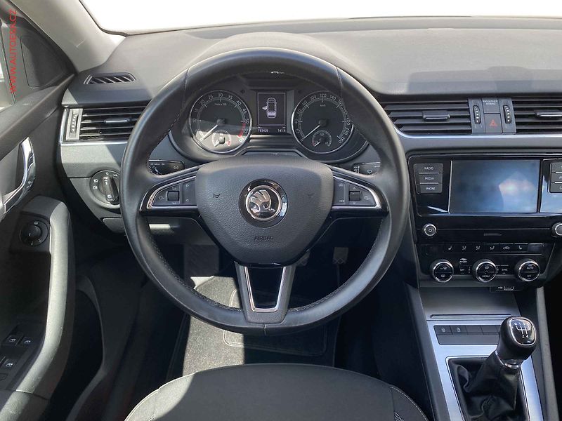 Škoda Octavia (2018) 1.6 TDi, ČR, servis.kniha - fotka 11 z 17