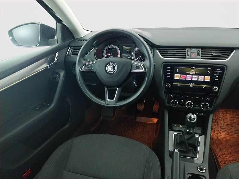 Škoda Octavia (2018) Style 1.4 TSI, Serv.kniha - fotka 7 z 20