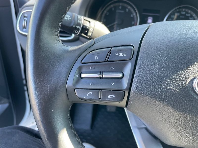 Hyundai i30 1,0 T-GDi Family Comfort, ČR - fotka 21 z 34