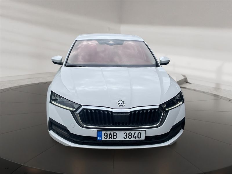 Škoda Octavia 2,0 TDI Ambition - fotka 2 z 11