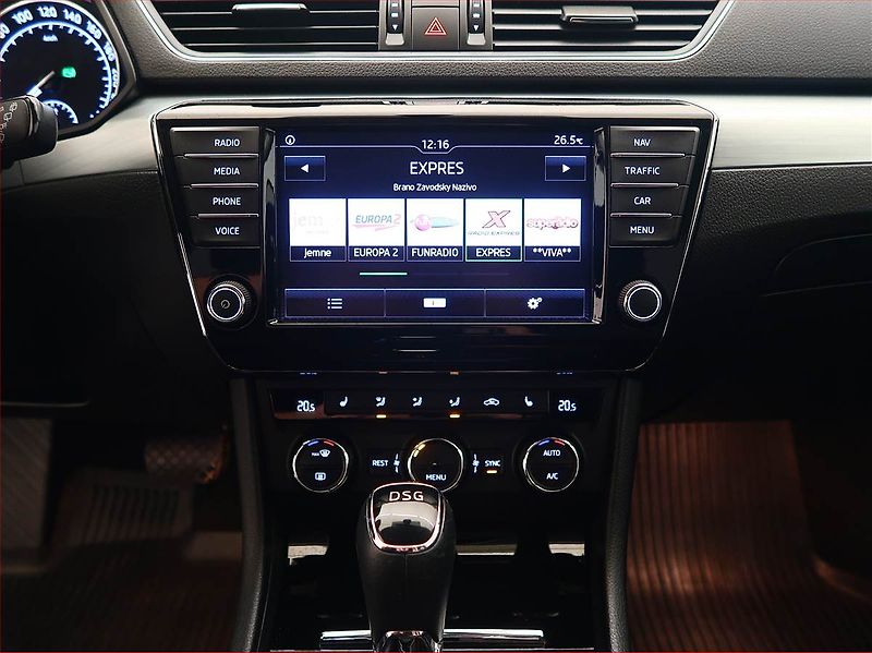 Škoda Superb (2016) Ambition Plus 2.0 TDI, Automat - fotka 12 z 19