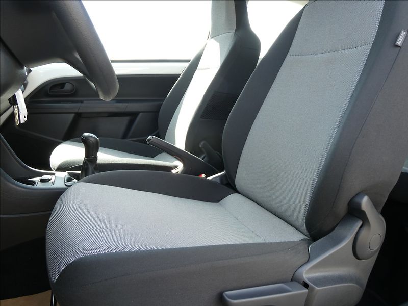 Škoda Citigo 1,0 MPi 44kW klima, serviska - fotka 27 z 36