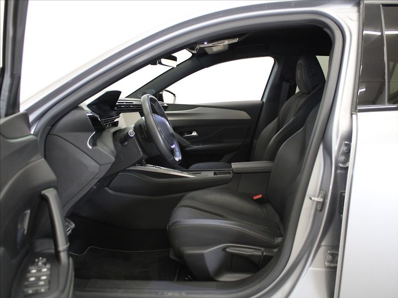 Peugeot 308 1,2 PT 96kW AT GT Výprodej! - fotka 6 z 23