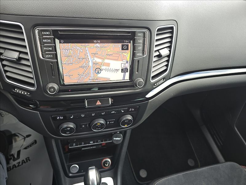 Seat Alhambra 2,0TDi 130KW FR DSG 4X4 TZ - fotka 19 z 50
