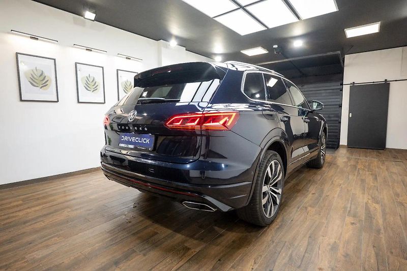 Volkswagen Touareg R-Line 3.0 TDI 210 kW - fotka 4 z 50