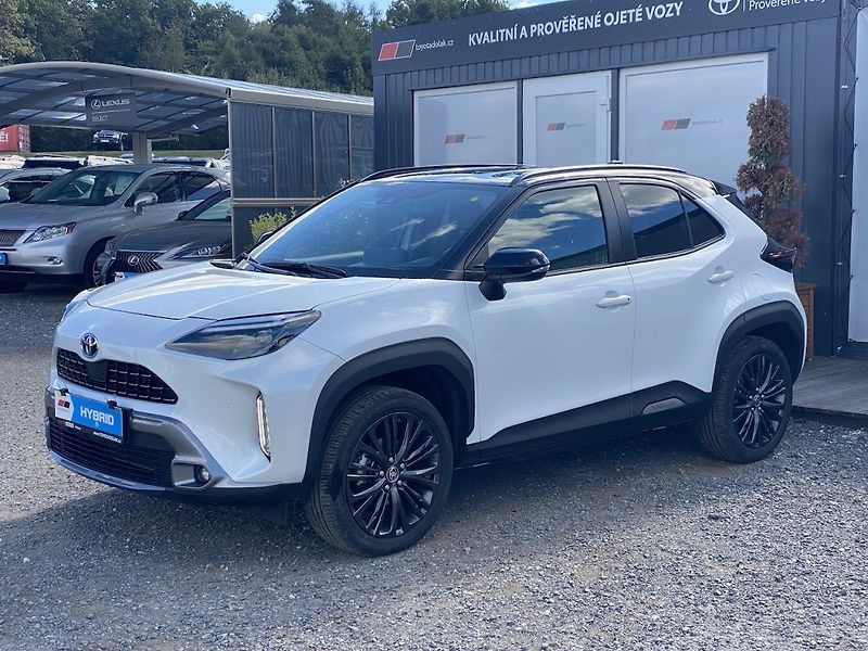 Toyota Yaris Cross 1.5HSD, ČR, Adventure VIP - fotka 4 z 20