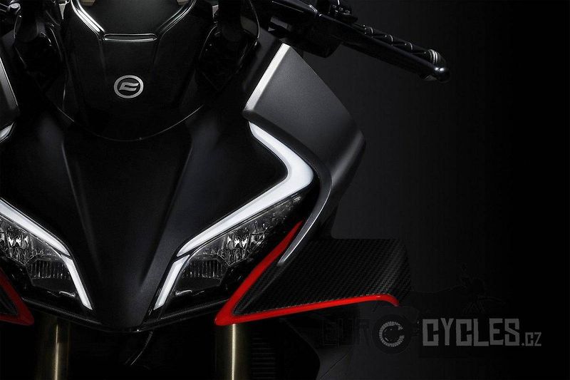 CFMOTO 450 SR (2026) - fotka 10 z 15