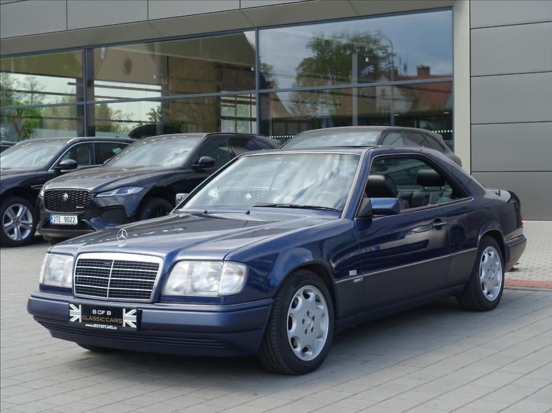 Mercedes-Benz 124 2,0 200 Sportline coupé,AC,TOP - fotka 3 z 28