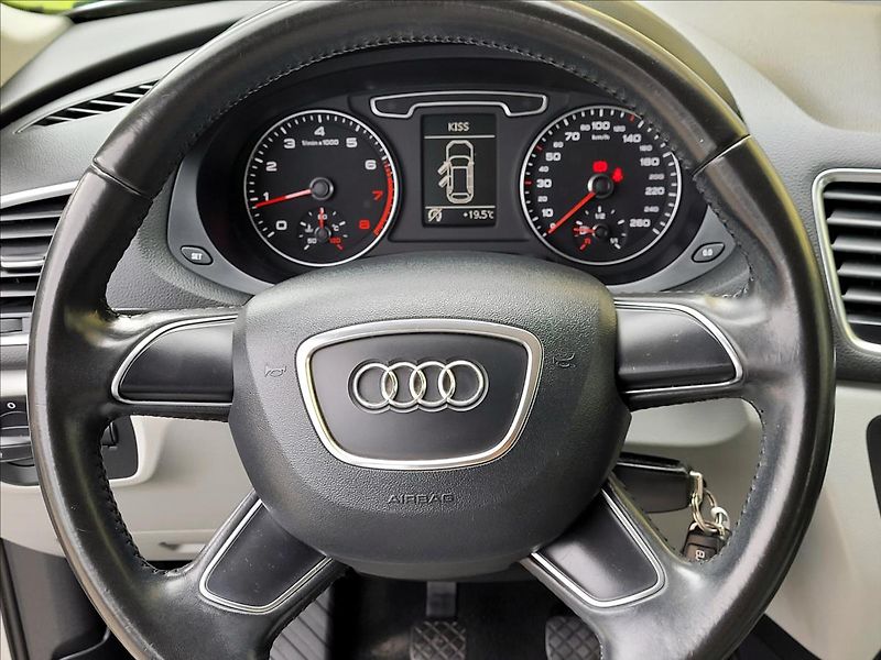 Audi Q3 2,0 TFSi Quattro SERV.KNÍŽKA - fotka 43 z 47