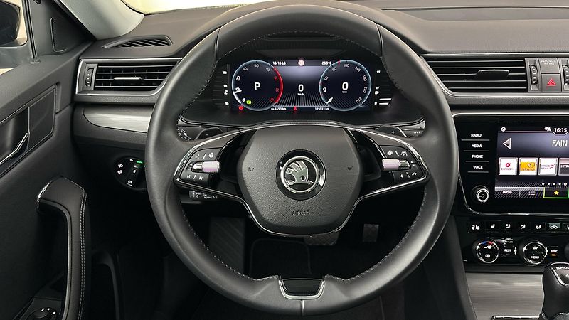 Škoda Superb 2.0 TDI DSG 4x4 Style - fotka 9 z 30