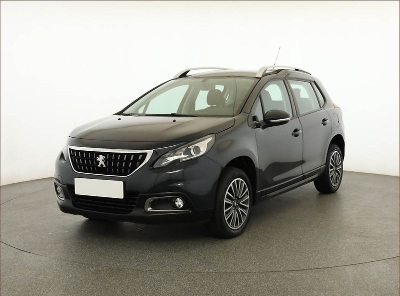 Peugeot 2008 (2018) 1.2 PureTech, Serv.kniha - fotka 2 z 15