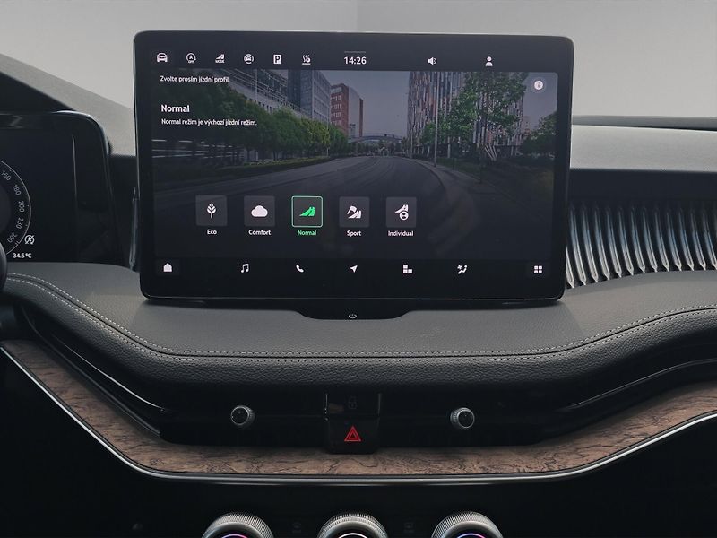 Škoda Superb (2024) L&K 2.0 TDi DSG 110kw, tov. zá - fotka 25 z 30