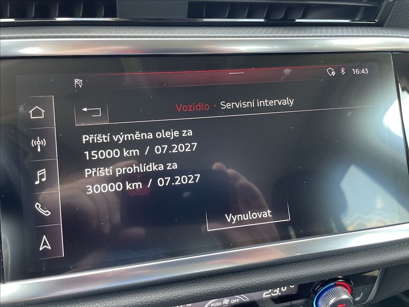 Audi Q3 35TFSI 110KW AUTOMAT,ČR. - fotka 17 z 28