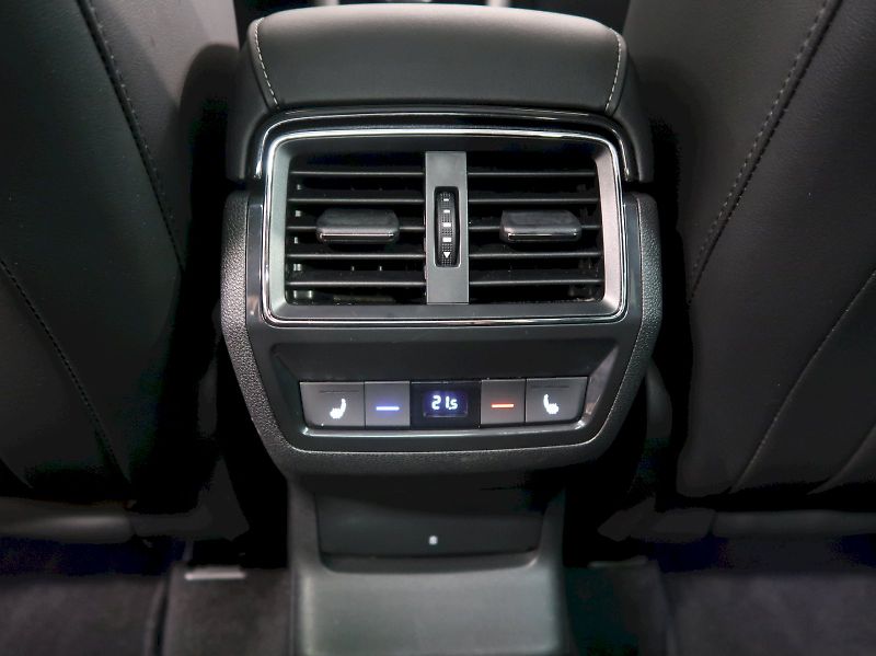 Škoda Kodiaq (2022) LAURIN&KLEMENT 2.0TDI 110KW 4x - fotka 40 z 43