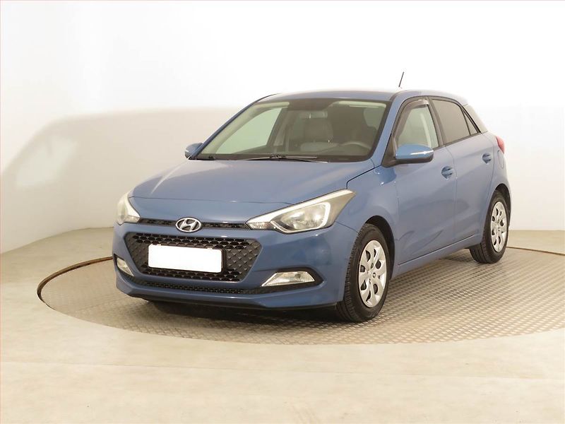 Hyundai i20 (2016) Active 1.2, Serv.kniha - fotka 2 z 14