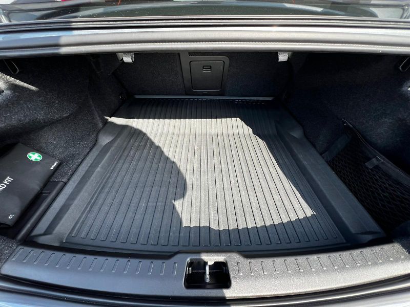 Volvo S60 2.0T5 184kW Aut. R-Desing - fotka 26 z 27