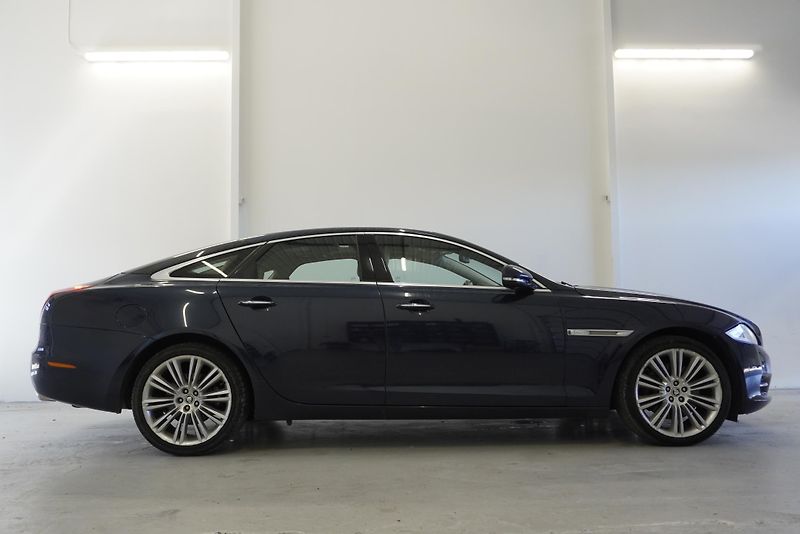 Jaguar XJ 5.0 V8 PREMIUM LUXURY - fotka 13 z 53