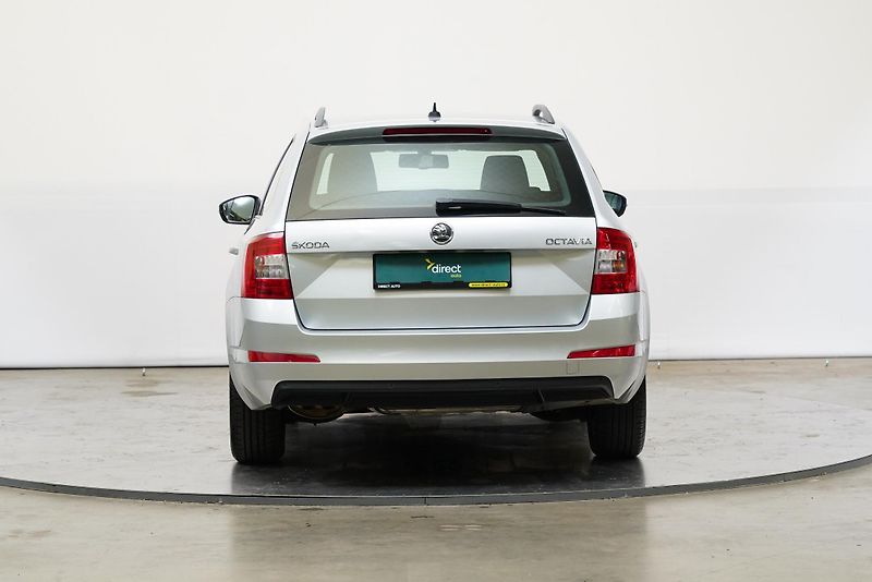 Škoda Octavia - fotka 6 z 25