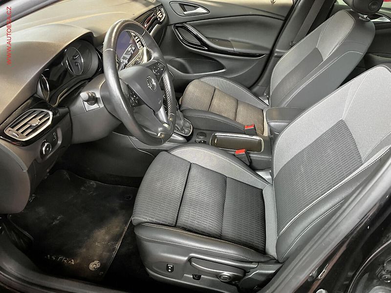 Opel Astra (2020) 1.5 CDTi, Elegance, LED, navi - fotka 9 z 17