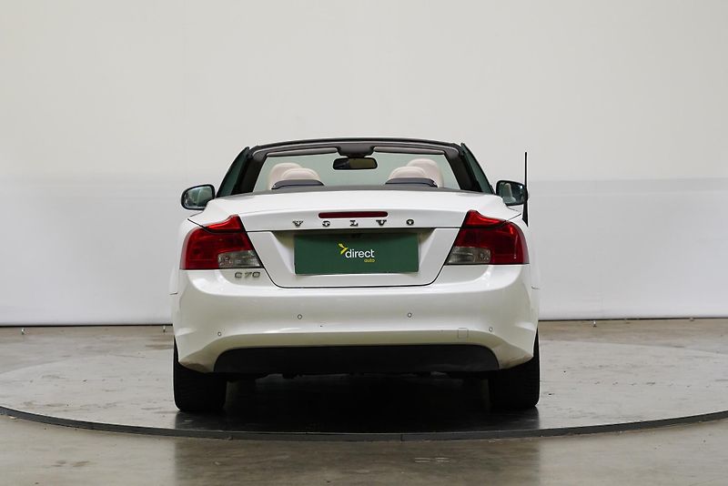 Volvo C70 - fotka 6 z 21