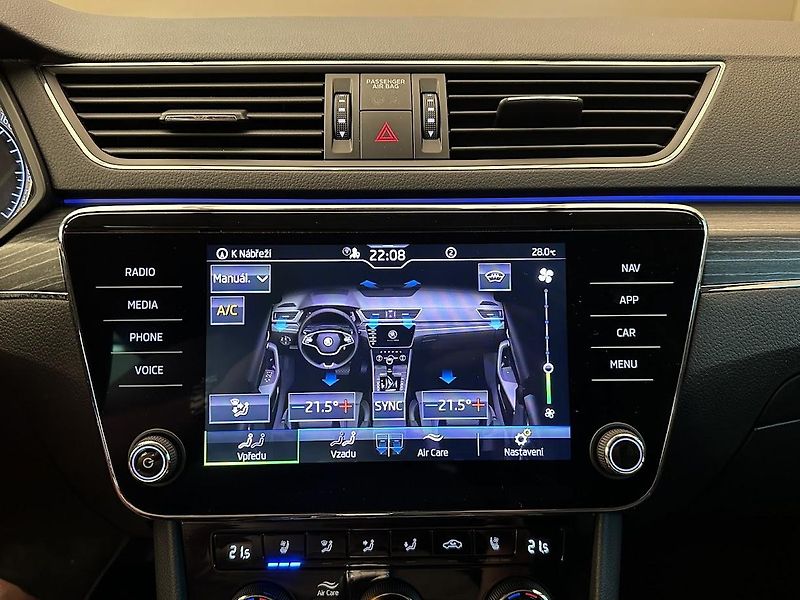 Škoda Superb (2020) Combi Premium 4x4 2.0 TDI 147 - fotka 26 z 32