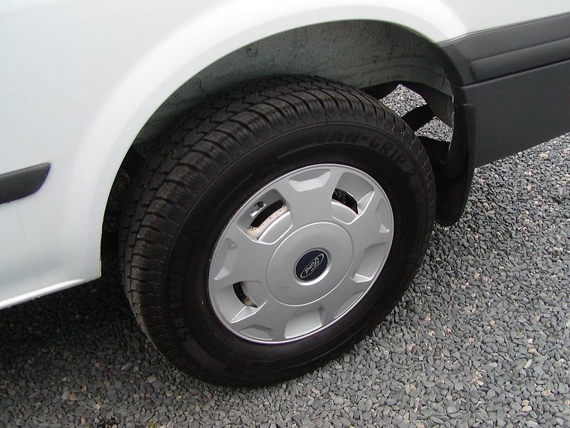 Ford Transit (2011) 2.2TDCi, 6MÍST, 350L,196TIS.KM - fotka 42 z 50