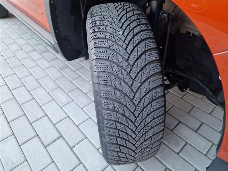 Dacia Duster 1.5dCi Prestige S&S,ČR,1.Maj. - fotka 43 z 48