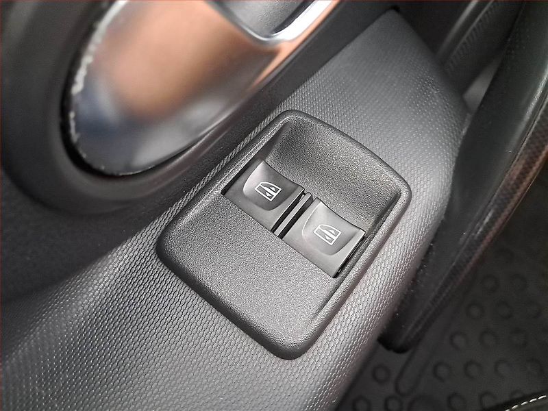 Dacia Sandero (2018) 1.0 SCe, ČR,1.maj, Serv.kniha - fotka 15 z 15