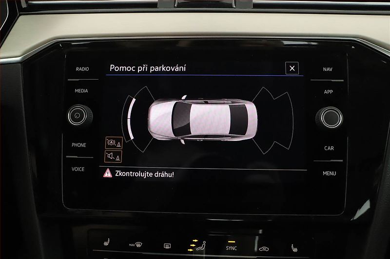 Volkswagen Passat (2020) 1.5 TSI - fotka 14 z 21