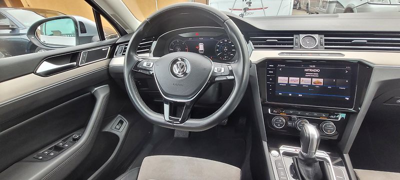 Volkswagen Passat (2017) Variant 2,0TDi 176kW DSG 4×4 - fotka 22 z 60