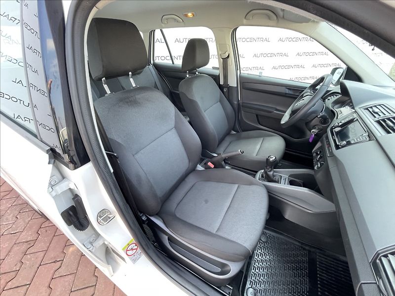 Škoda Fabia 1,0 TSi,1.maj.,ČR,Nové rozvody - fotka 17 z 19