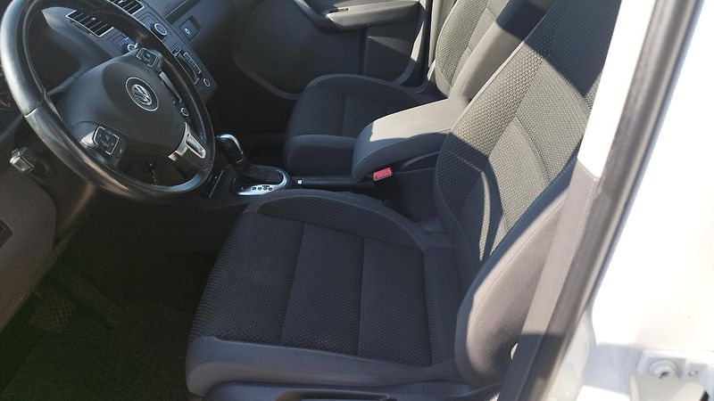 Volkswagen Touran 1.4TSI,volat-608 081 843 - fotka 12 z 18
