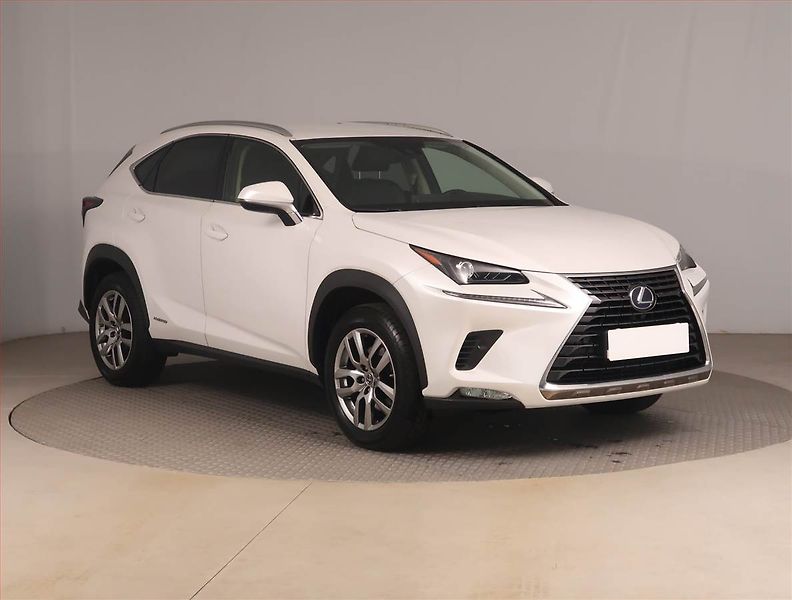 Lexus NX 300h (2021) 300h - fotka 1 z 21