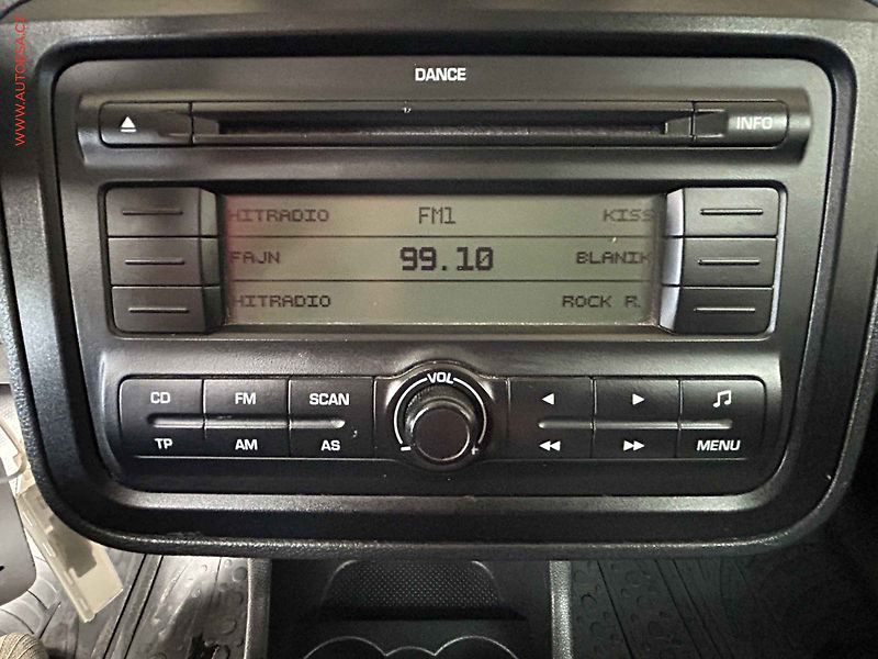 Škoda Fabia (2009) 1.6i - fotka 12 z 13