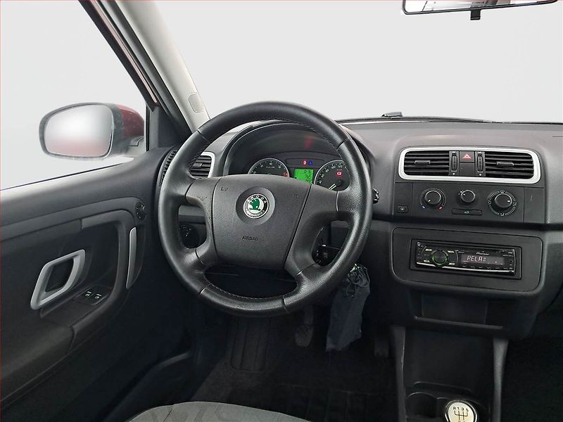 Škoda Fabia (2009) 1.2 12V, nová STK, Tažné - fotka 7 z 15