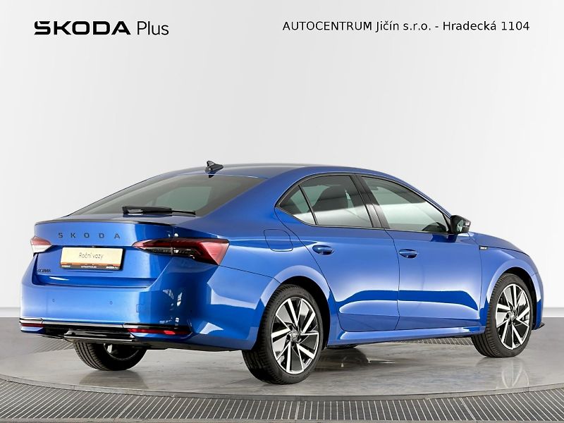 Škoda Octavia (2025) DSG 2.0TDI 110kW SportLine - fotka 2 z 30