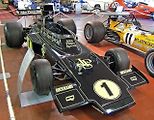 Lotus 71 JPS Ronnieho Petersona.