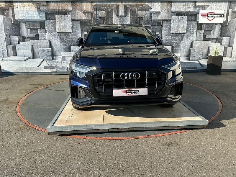 Audi Q8 (2020) 3.0TDi,210KW,mHEV,MATRIX,Sline - fotka 2 z 37