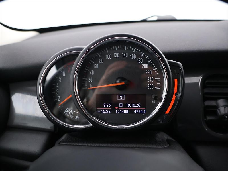 Mini Cooper 1,5 100kW LED CZ 1.Maj. DPH - fotka 17 z 32