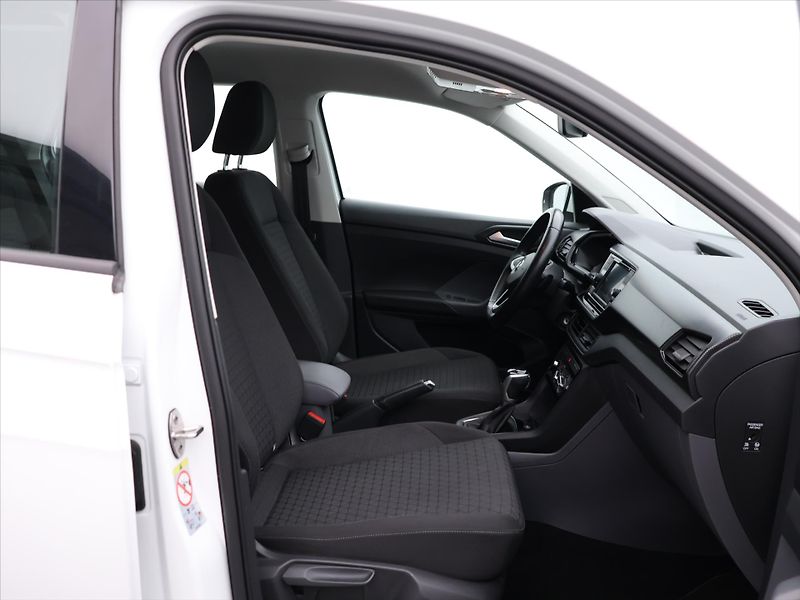 Volkswagen T-Cross 1,6 TDI DSG CZ Life - fotka 11 z 29