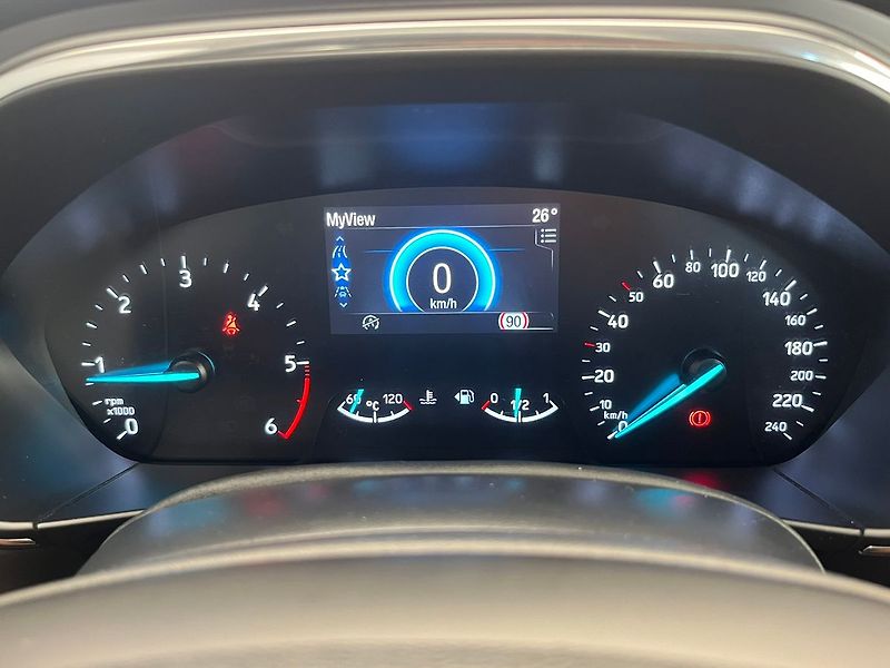Ford Focus 2.0 EB Titanium manuál 110kW - fotka 55 z 76