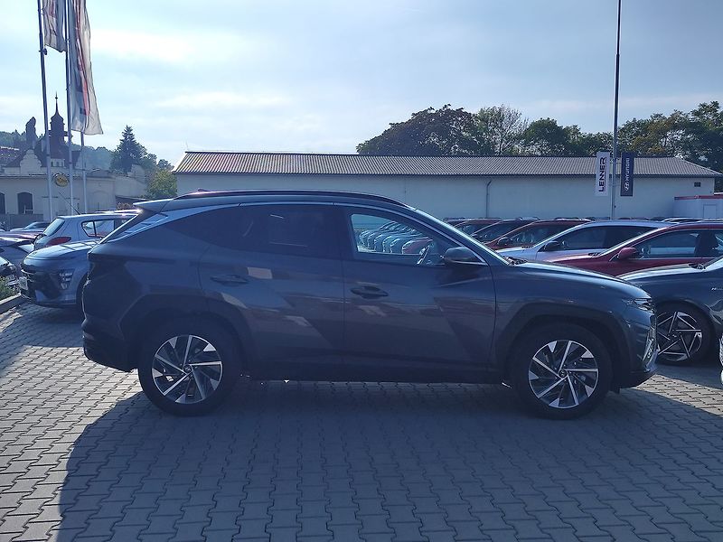 Hyundai Tucson 1.6 T-GDI/110kW Smart Navi - fotka 4 z 33