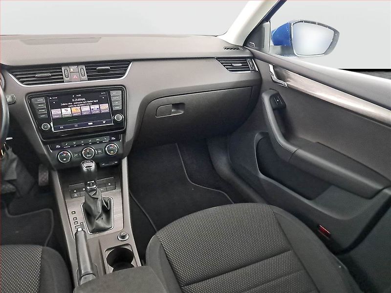 Škoda Octavia (2015) Scout 2.0 TDI, 4X4, Automat - fotka 8 z 19