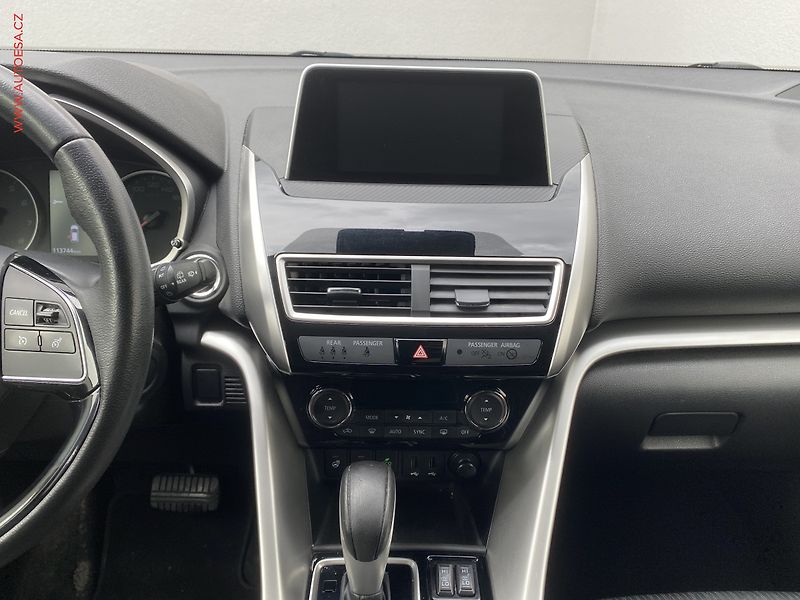 Mitsubishi Eclipse Cross (2018) 1.5T-MiVEC 2WD, Edition, AT - fotka 12 z 18