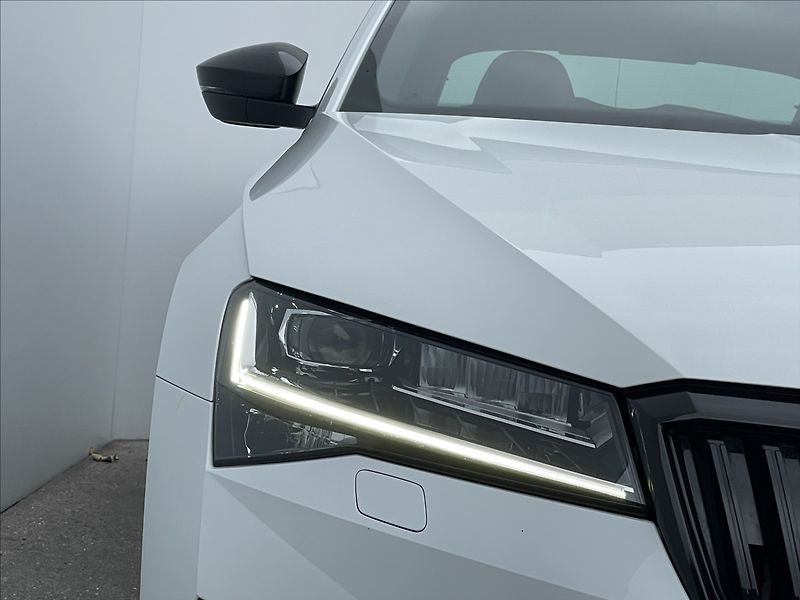 Škoda Superb 2,0 TDI DSG SportLine TAŽNÉ - fotka 21 z 23